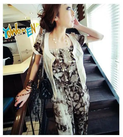 Korean version of the multi-layer fashion double-layer pearl sweater chain long decorative necklace
