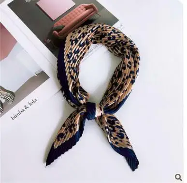 6 Leopard Navy Квадратный морщинка Леопардовый Шелковый маленький шейный шарф для женщин мнущаяся Бандана с принтом в горошек Шелковый Атласный принт платок женский носовой платок - Цвет: 6 Leopard Navy