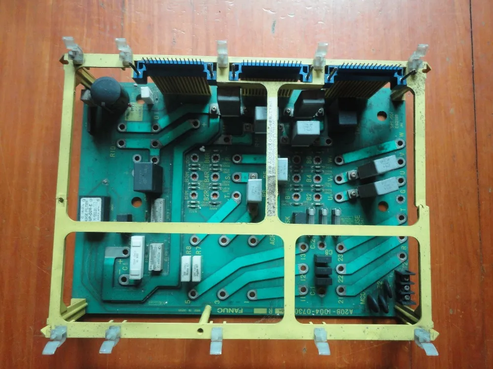 Бывшая в употреблении 100% протестированная печатная плата стандарта FANUC запасные