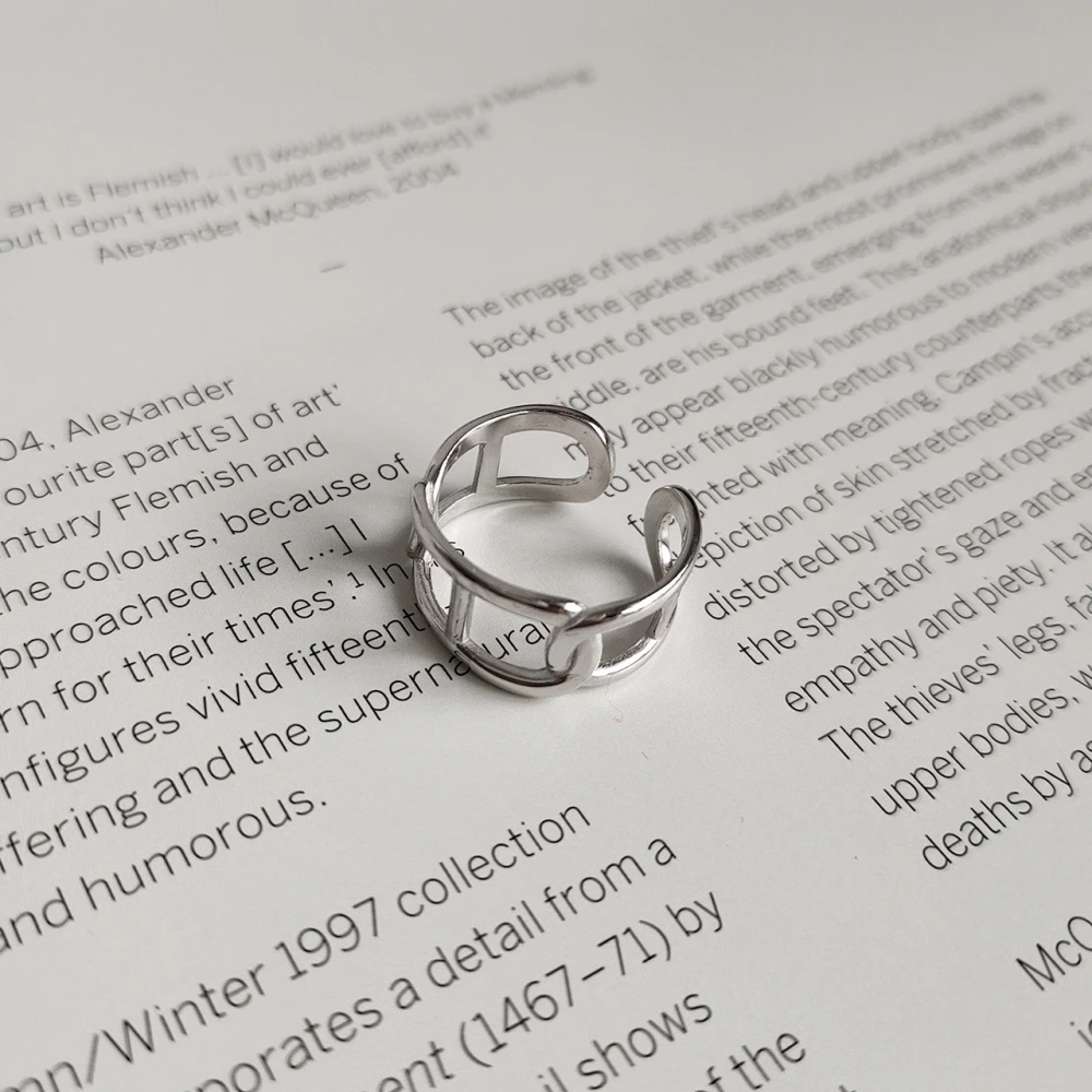 Классическое женское серебряное кольцо с двойным замком Женское