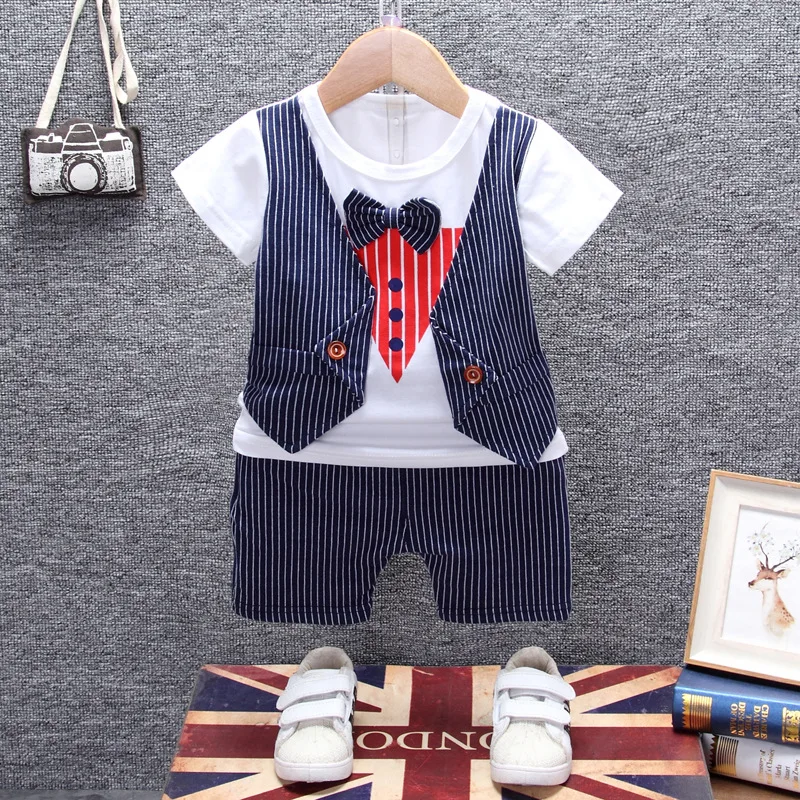 Комплект одежды для малышей Bear Leader летний комплект из двух предметов: футболка с