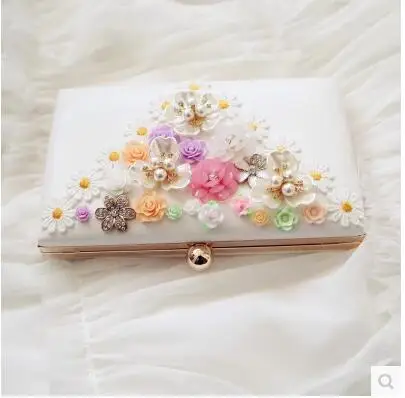 2017 Новые Моды для Женщин Цветами Ручной Работы День Сцепления Кошелек Марка