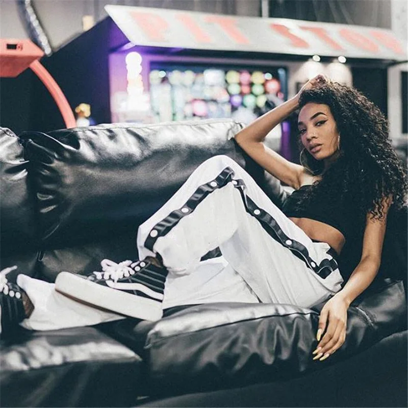 Повседневные летние женские брюки с широкими штанинами боковыми полосками и