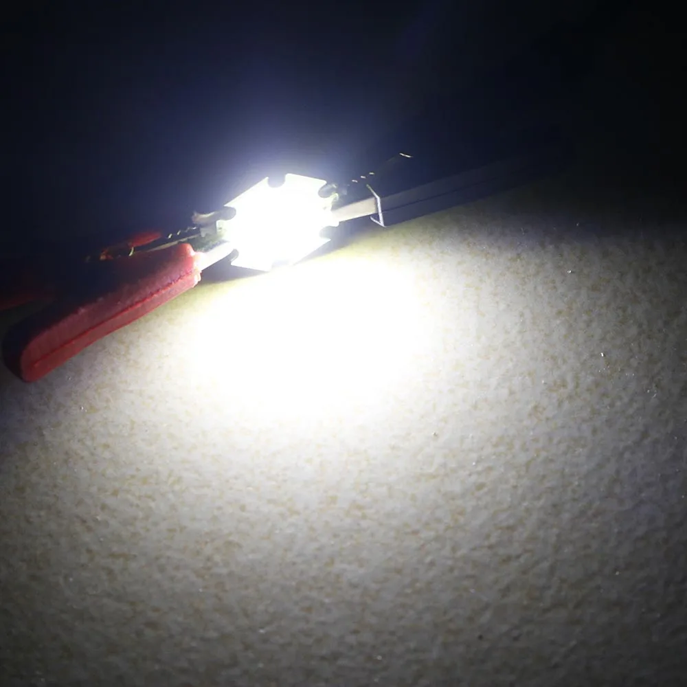 

10pcs 9-10V 3W Round COB LED Light Source Chip For DIY Spotlight Downlight Lamp Bulbs White Light 20mm Diameter JQ