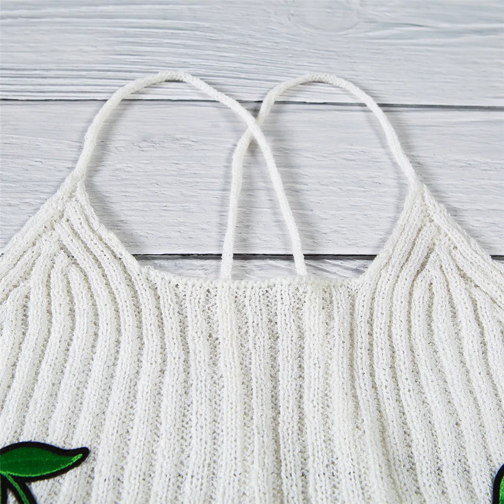 2018 сезон: весна–лето Для женщин милые тонкие Топы вишня вышивка трикотажные