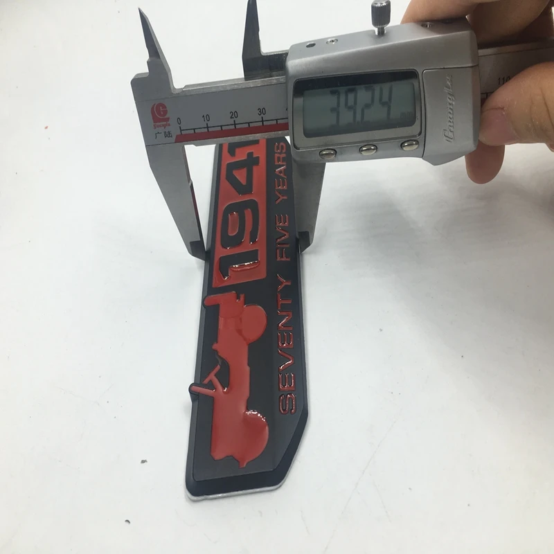 

1941 Seventy Five Years Metal Car Trunk Bronze Sticker Emblem FOR Jeep Wrangler Cherokee Renegade Compass Willys 75th