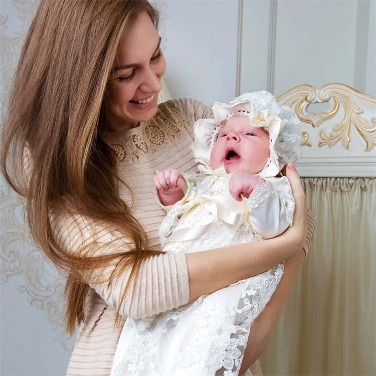 Платья на крестины для маленьких девочек длинные рукава длина до пола кружевные