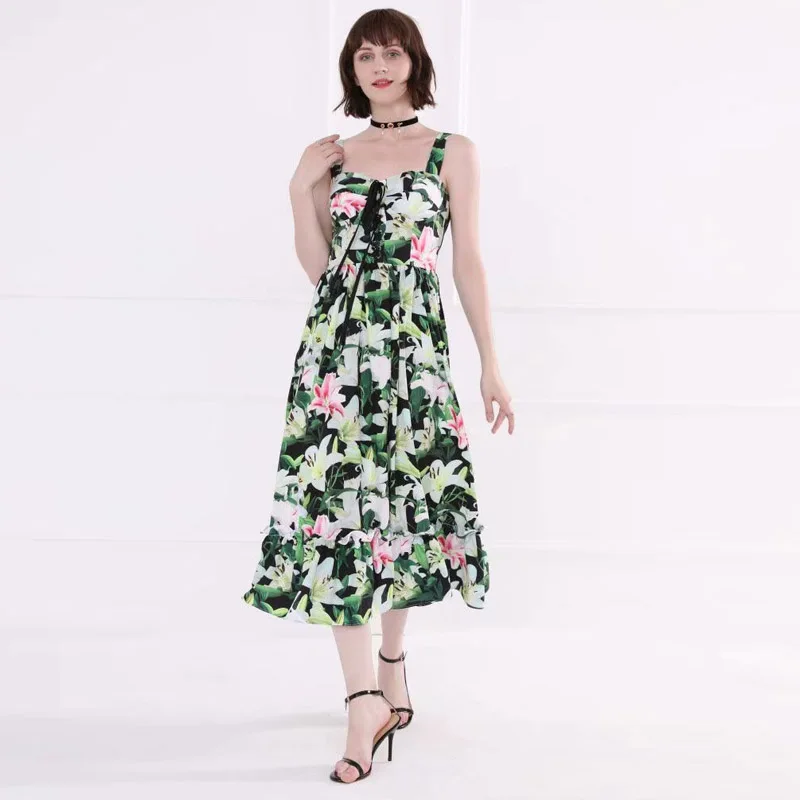 Женское пляжное платье с высокой талией зеленое в стиле бохо цветочным принтом и
