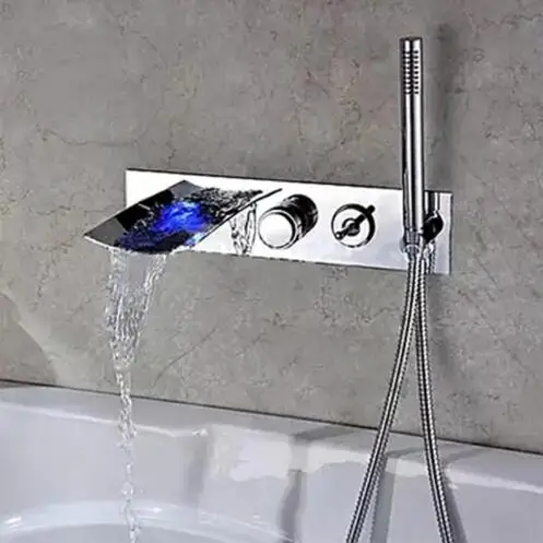 Ванная комната настенный латунный Матовый никель LED Водопад ванна Наполнитель