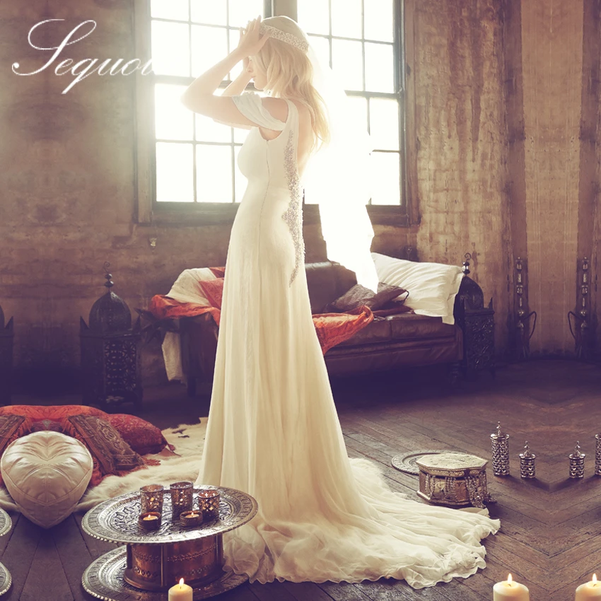 Сексуальный шеи без рукавов открыть задолго шифон пляж свадебное платье с бусины