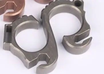 TC4 Sy Инструменты Нож DIY нож анодированный латунный медный титановый сплав TC4 красочный шнурок кулон-S бусина шлем-1 шт. цена - Цвет: TC4