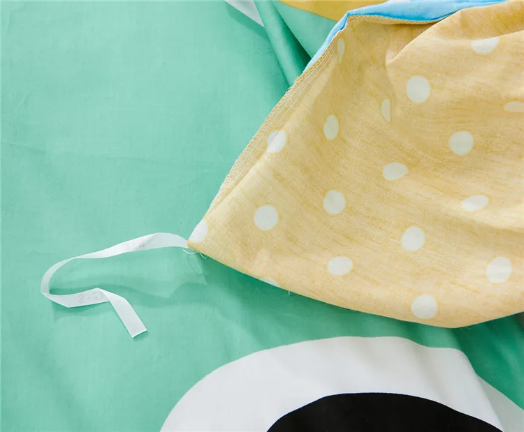 Прекрасный мультфильм постельных принадлежностей для ребенка двойной и