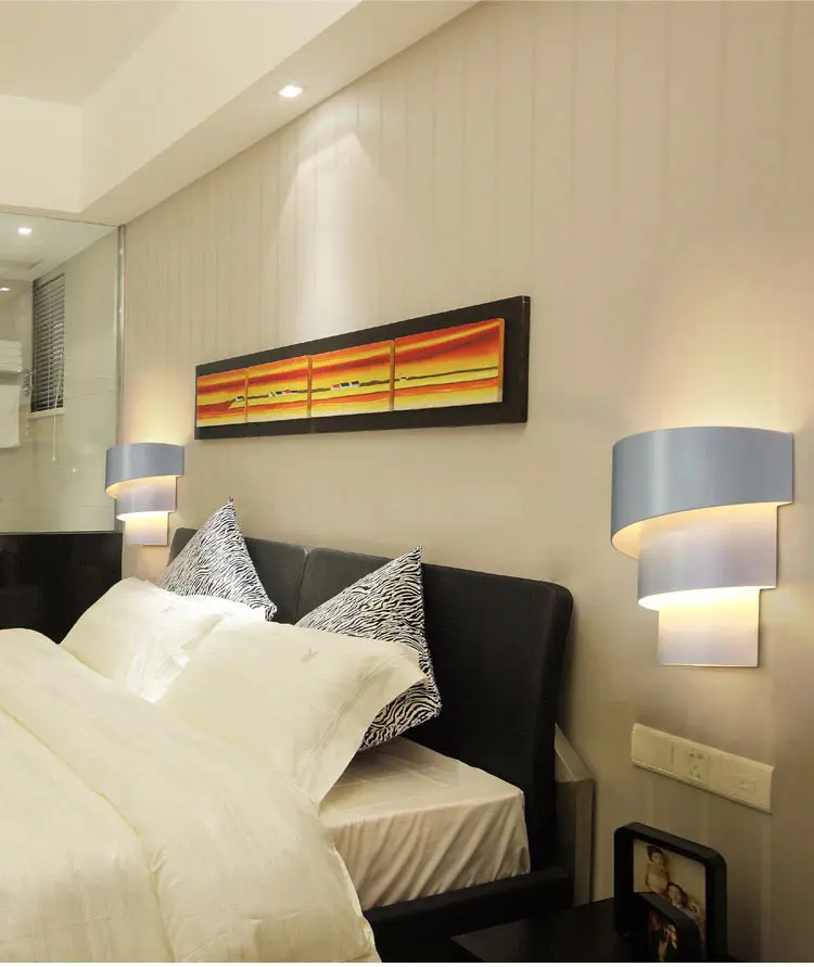 Современная светодиодная настенная лампа для прихожей минималистичный