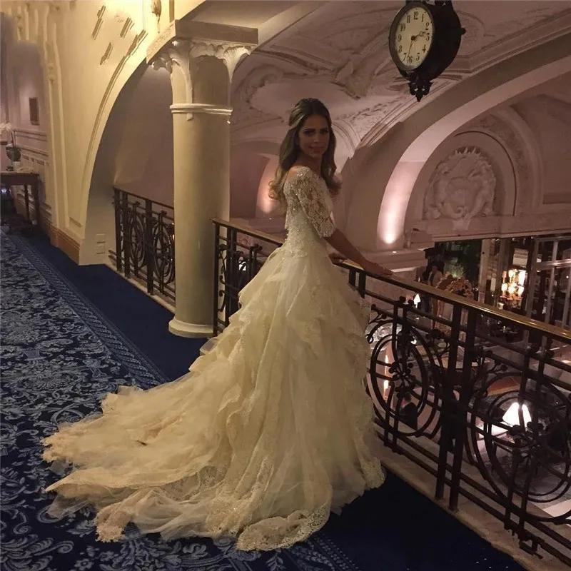 New Beautiful Lace Wedding Dresses Half Sleeve Chapel Train Vintage Gown Button Back Boat Neck | Свадьбы и торжества