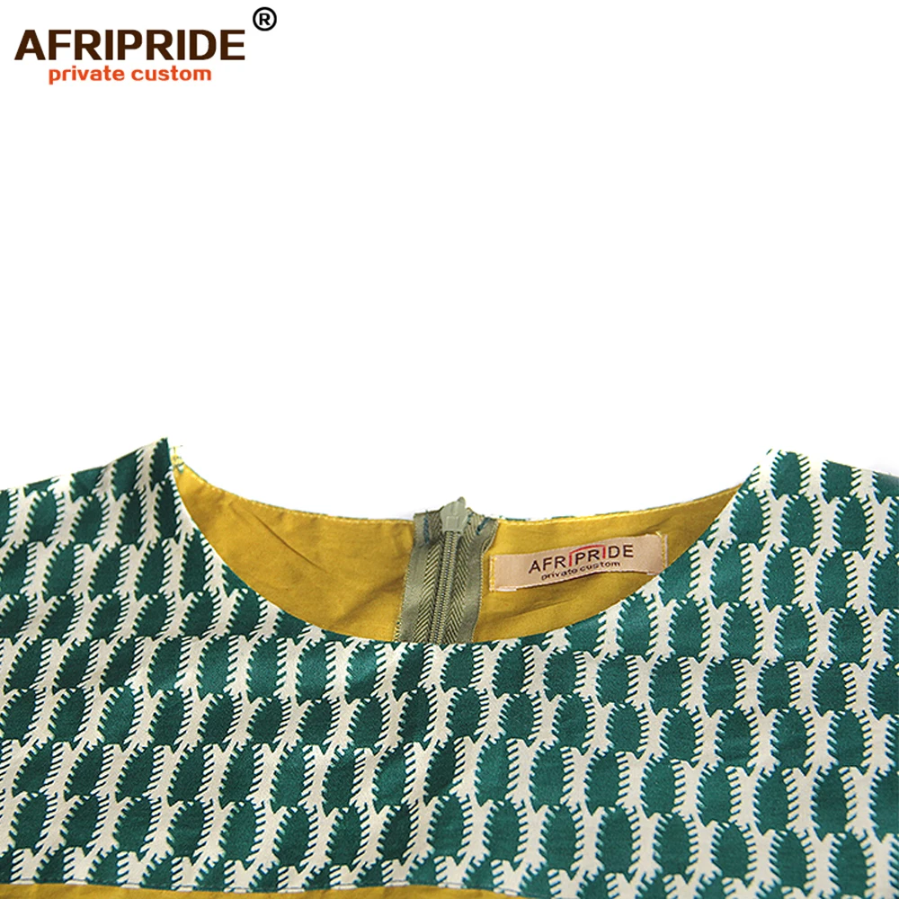 Женское платье из вощеной ткани с рукавом три четверти и круглым вырезом |