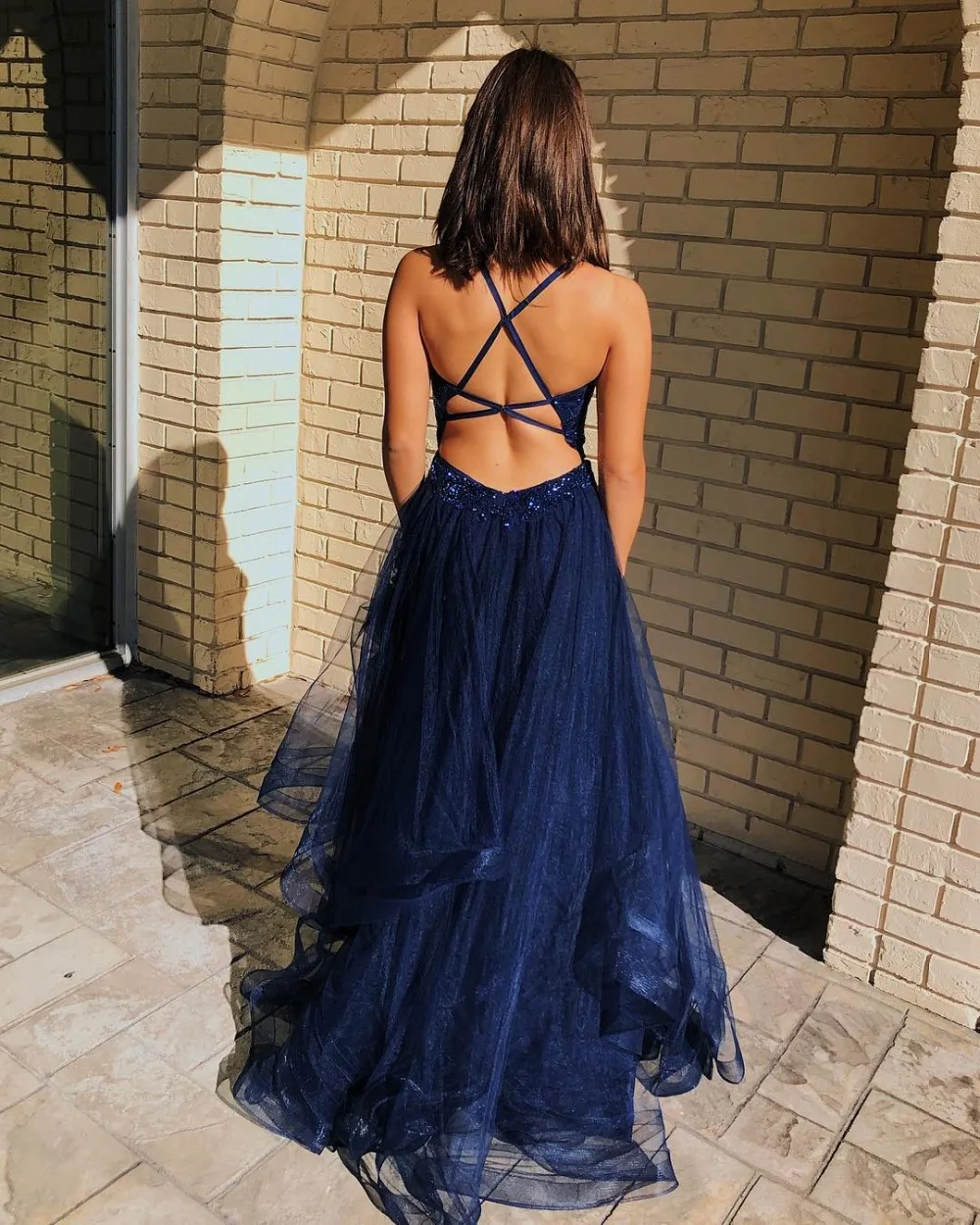 

Navy Blue Tulle Prom Dress Spaghetti Straps Sweetheart Open Back Ruffles Bodice Appliques Plus Size Formal Evening Party Gowns