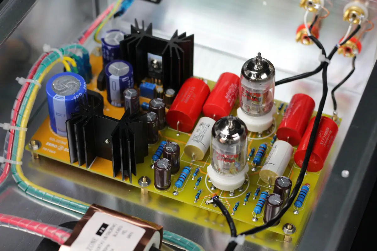 

ZEROZONE Finished PRT-06A 12AX7 +12AT7 Tube preamplifier base on MATISSE preamp L7-29