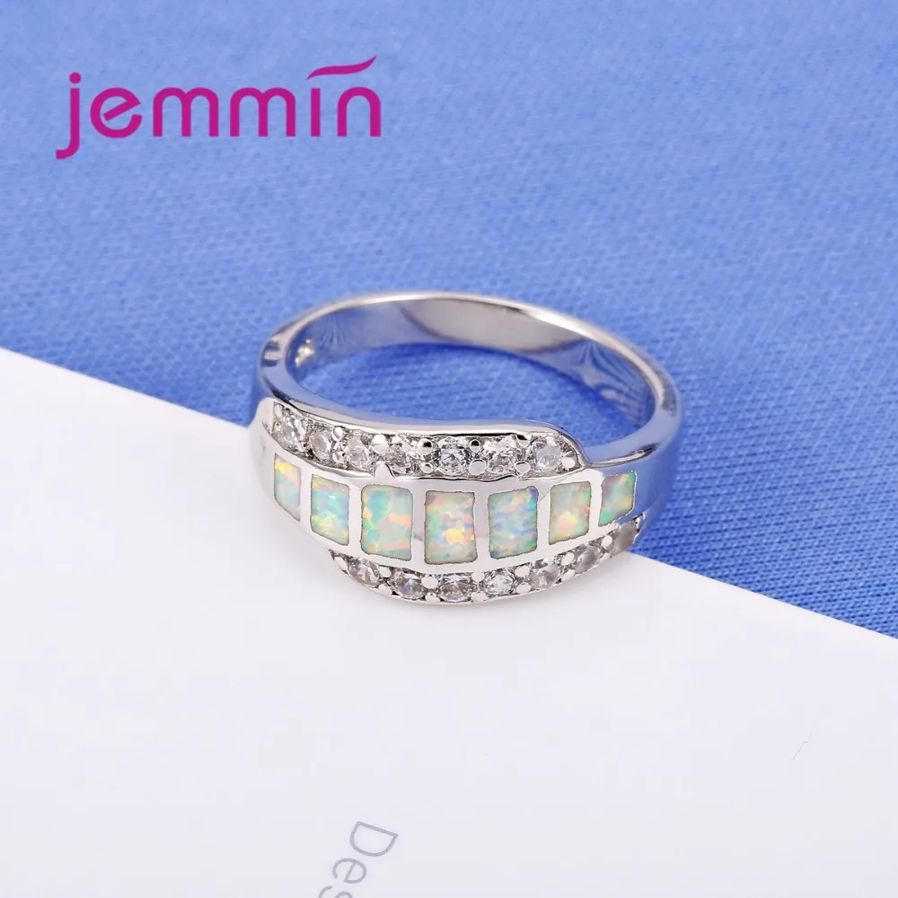 Новое поступление полностью квадратное кольцо с радужным опалом из