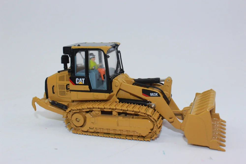 CATERPILLAR CAT 963 K гусеничный погрузчик с оператором 1/50 масштаб металлические модели