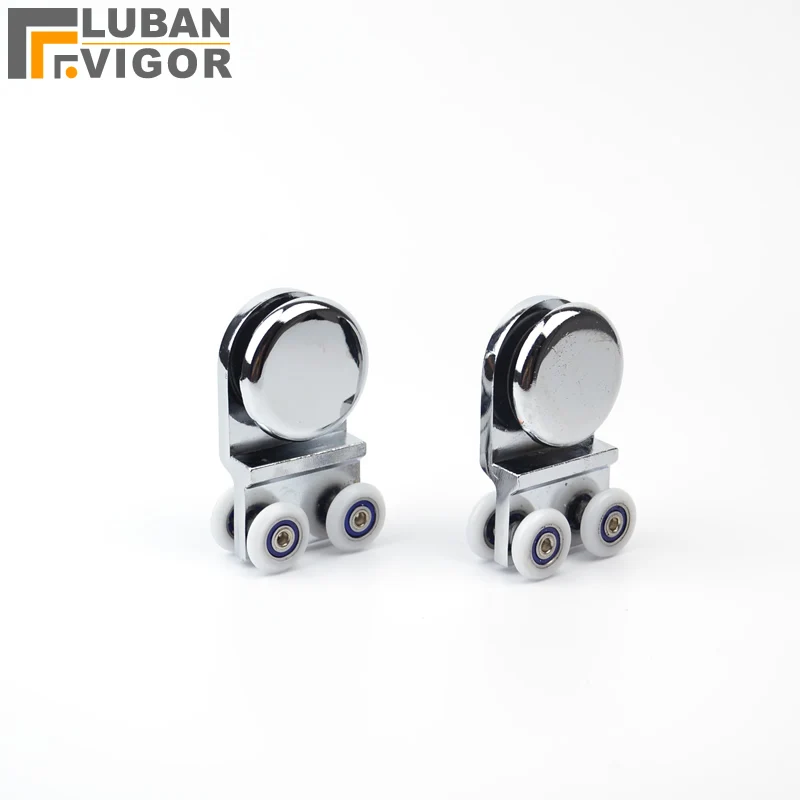 Душевая комната стеклянные раздвижные двери маленькие подвесные колеса и шкивы