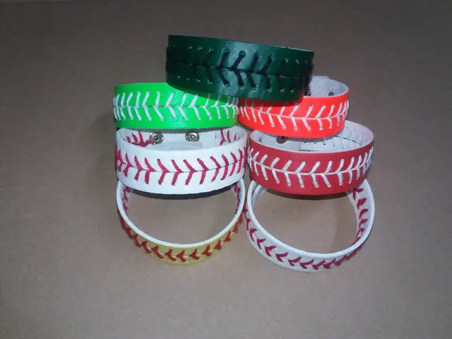 Софтбол бейсбол спорт браслет v-фактический кожаный Желтый софтбол кожа с