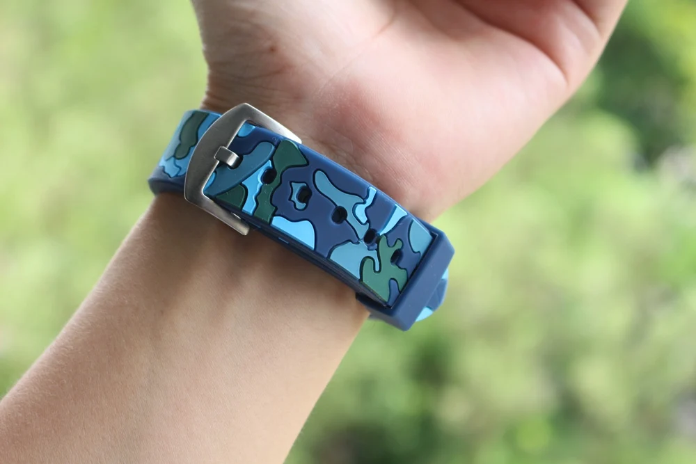Спортивный ремешок URVOI для apple watch series 5 4 3 2 1, ремешок для iWatch камуфляжного цвета, мягкий силиконовый сменный Камуфляжный адаптер