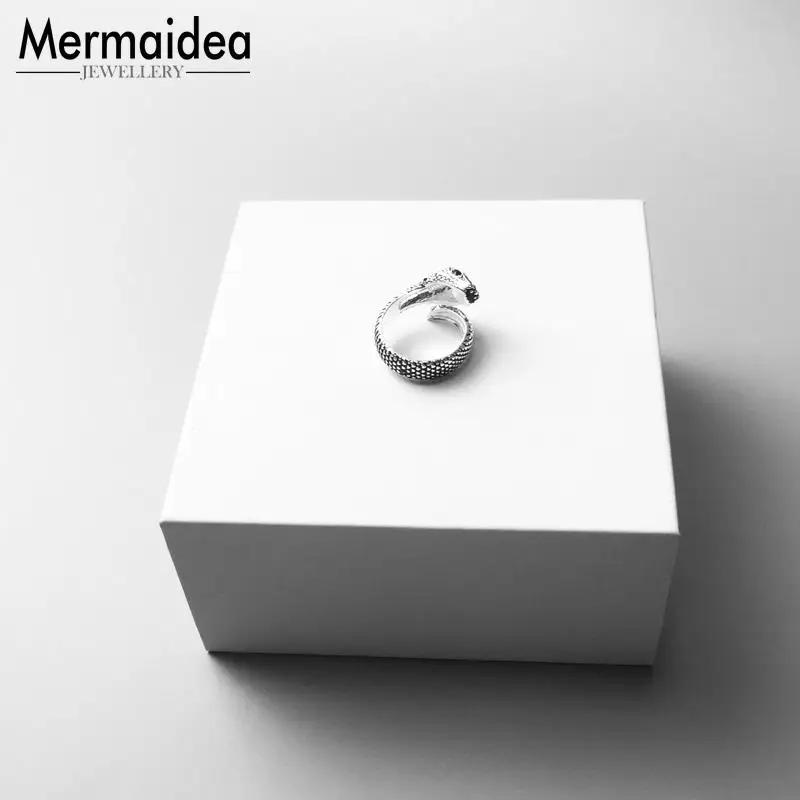 Обручальные кольца с черным CZ змейкой посеребренные модные ювелирные изделия