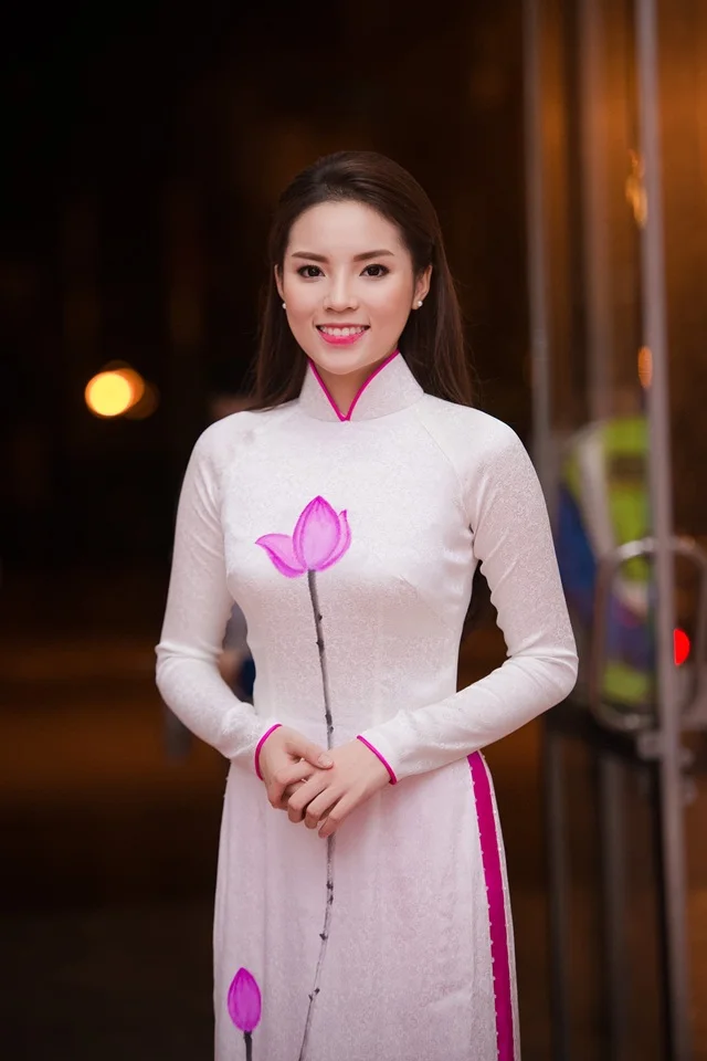 Vietnam cheongsam Mr D - lotus hand-painted 13 retro cultivate morality long dress |