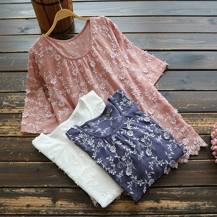 Романтическая художественная поверхность цветок вышивка o образным вырезом