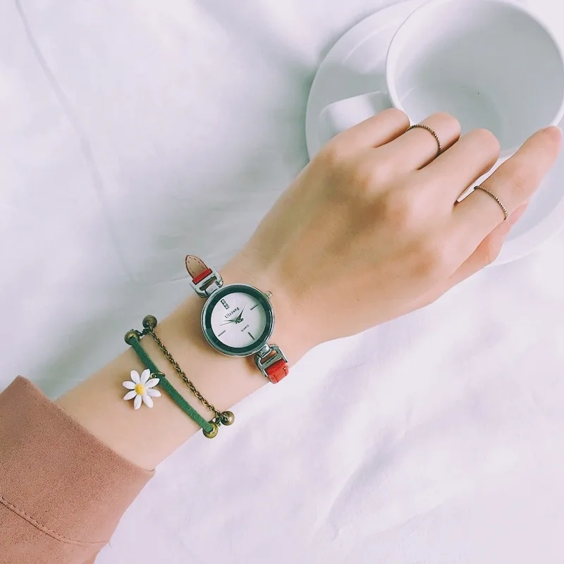 Простые изысканные маленькие женские часы 2019 Ulzzang модные брендовые с браслетом
