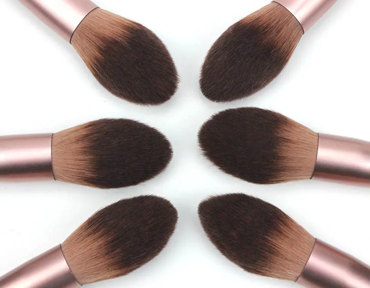 Красота девушка макияж расширенные Волосы Кисти пламя щеки красная Кисть Макияж