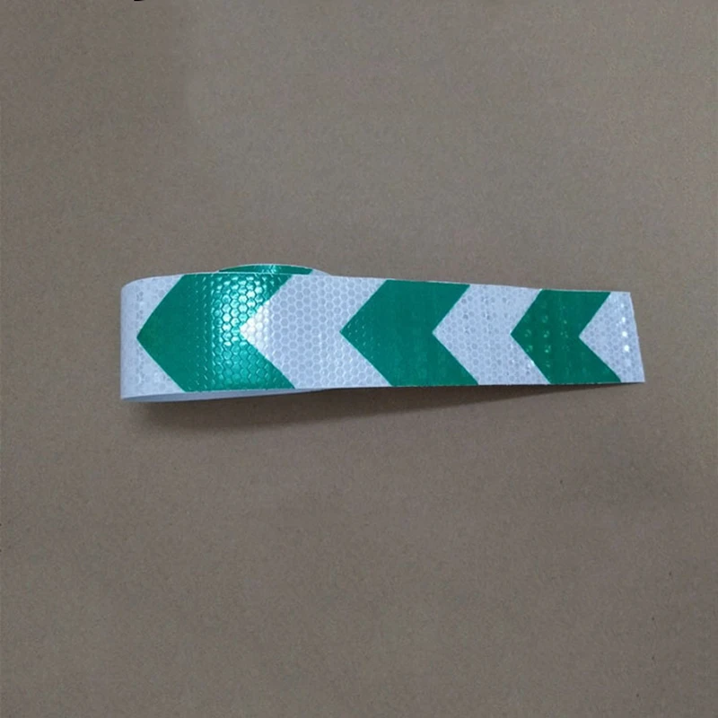 white green 5 см* 300cm стрелка светоотражающая лента безопасности Предостережение Предупреждение Светоотражающая клейкая лента Стикеры для грузовика мотоцикл велосипед автомобиль для укладки волос - Цвет: white green