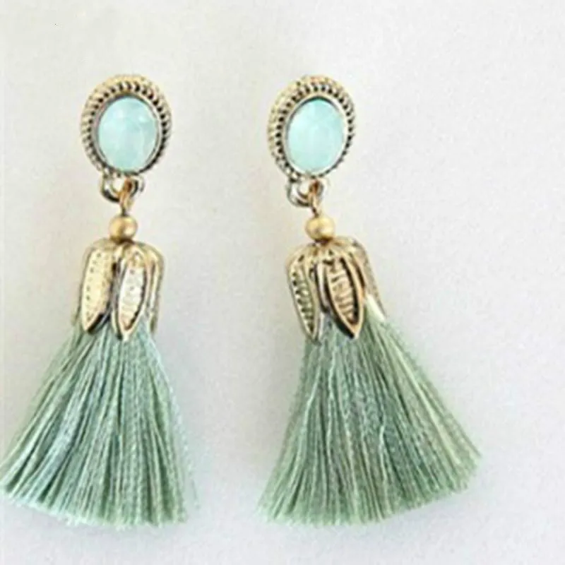 Новинка 2018 популярные серьги в европейском старинном стиле модные с бахромой