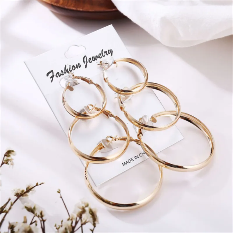 

3 Pieces / Set Of Fashion Wild Simple Hoop Charm Earrings Set Earrings Gold Fashion Trend Women Earrings Gift