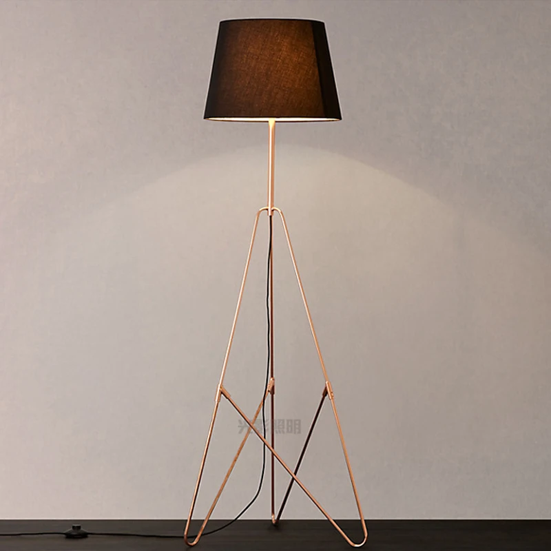 Современные креативные железные напольные светильники для гостиной отеля