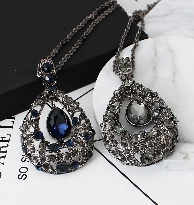 

Fashion Shinning Water Drop Rhinestone Long Necklace Women Bijoux Fashion Simple Sweater Pendant Jewelry Accessories