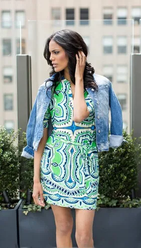 Трикотажное облегающее платье с V-образным вырезом и принтом | Женская одежда