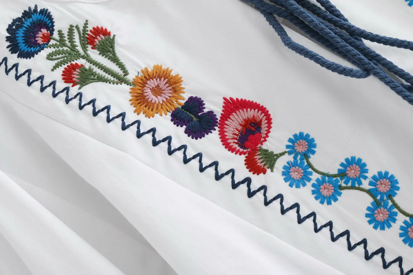 Осеннее модное женское платье с цветочной вышивкой и О образным вырезом