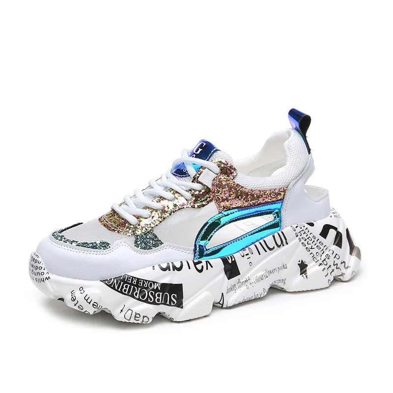 Модные женские босоножки женская обувь на танкетке толстом каблуке сандалии с украшениями летние