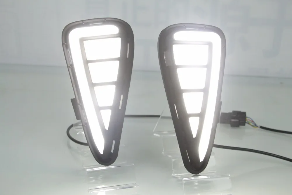 

Osmrk led drl daytime running light + moving yellow turn signal for Toyota Camry 2015-2017 with wireless control