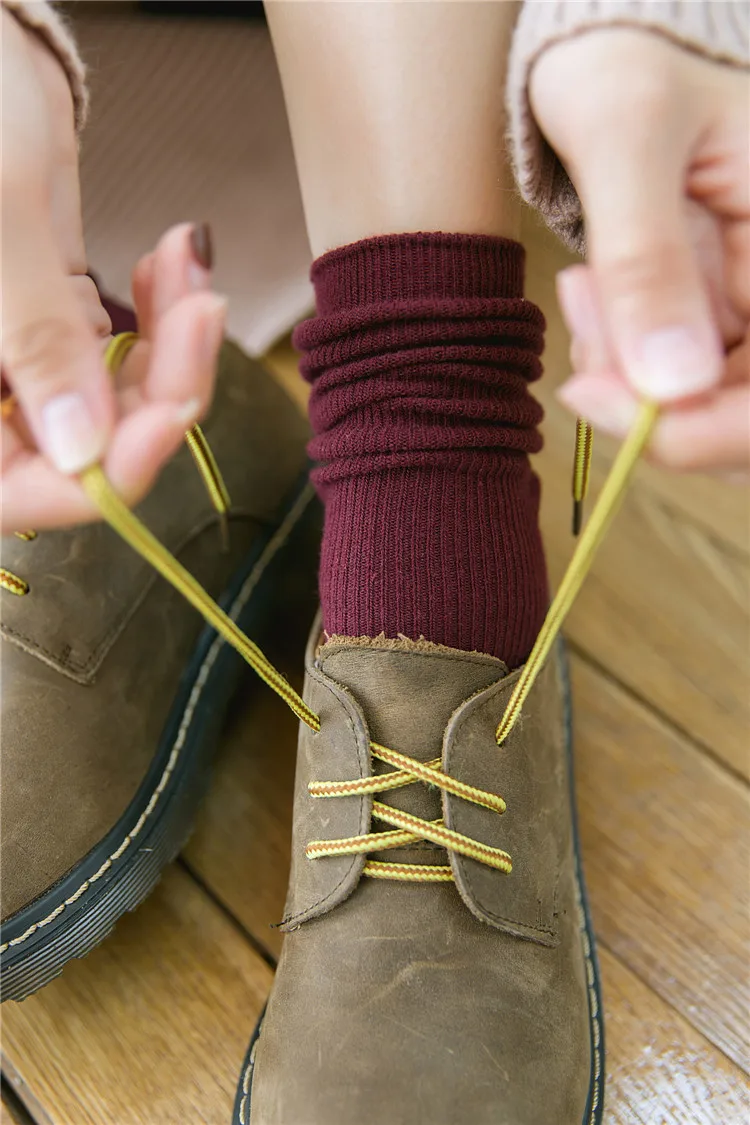 Набор из 5 пар осенне-зимних новых разноцветных однотонных женских носков милые