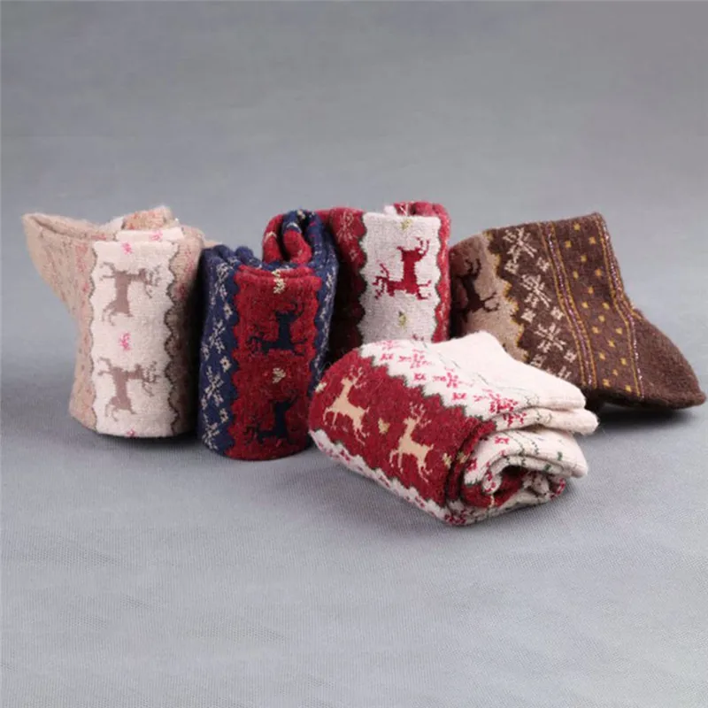 2018 нейтральные носки зимние теплые рождественские подарки стерео женские мягкие