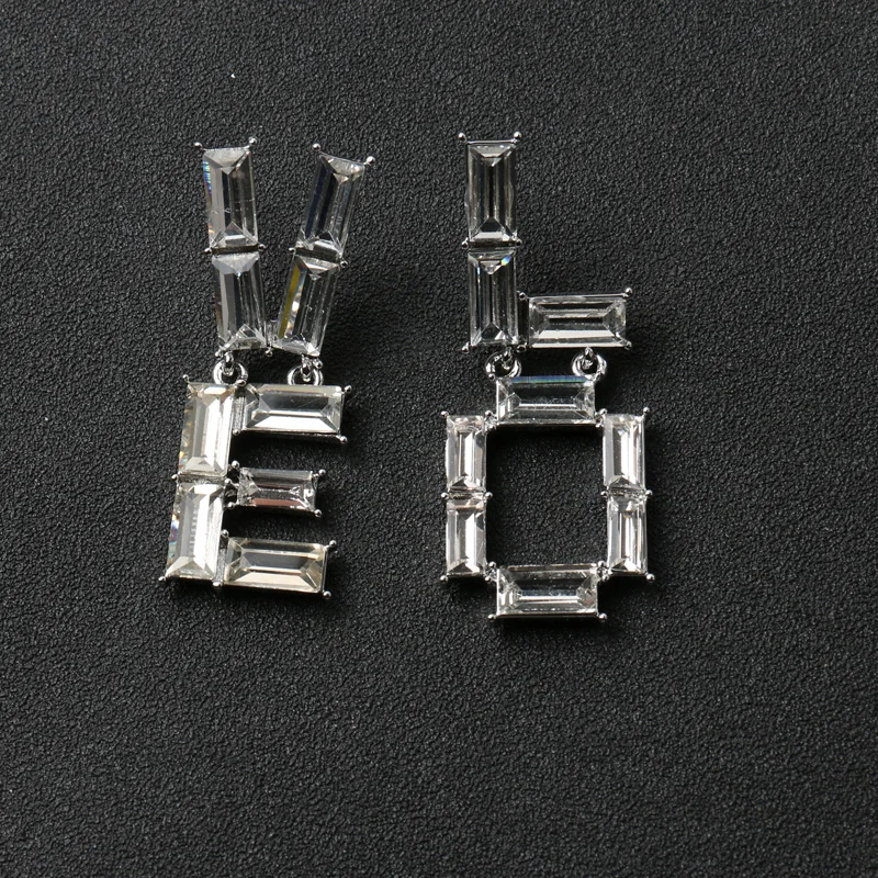 ЦИРКОНИЕВЫЕ серьги-гвоздики с надписью «LOVE», серьги Brinco Bijoux, изысканные буквы с кристаллами, серебро, золото, цвет, серьги-манжеты, ювелирные изделия