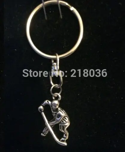 10 шт. серебряного цвета в винтажном поворота брелок Хоккей талисманы кольцо для