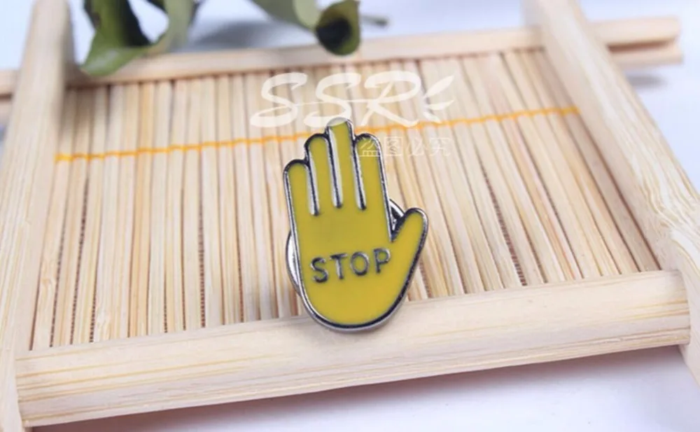Timlee X088 BDNew Oil Drop Cute Stop Hand TNT Pencil Metal Brooch Pins Button Girl Jeans Bag Decoration Gift Wholesale | Украшения и