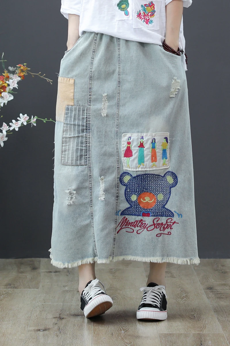 Женская джинсовая юбка из хлопка с вышивкой до середины икры однотонная