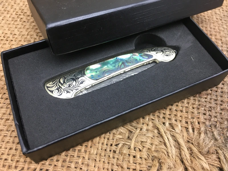 Высокое качество небольшой складной нож Ножи Дамаск Сталь лезвие латунь + В виде