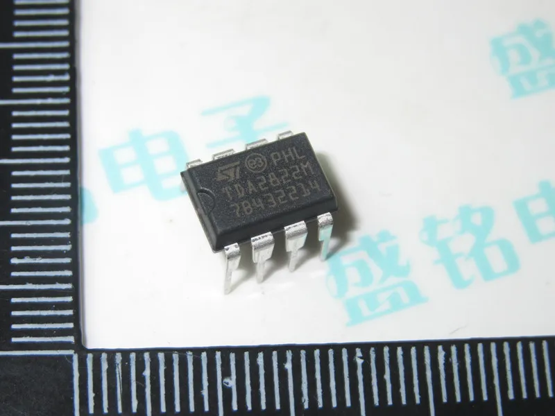 В (новый) ввозимых из пары аудио усилитель TDA2822M 1 Вт DIP-8-SMDZ2 | Электронные