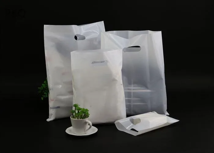 500pcs/lot Custom Company logo name White Plastic Shopping Bag small Clothes Packaging Handle Customized | Дом и сад