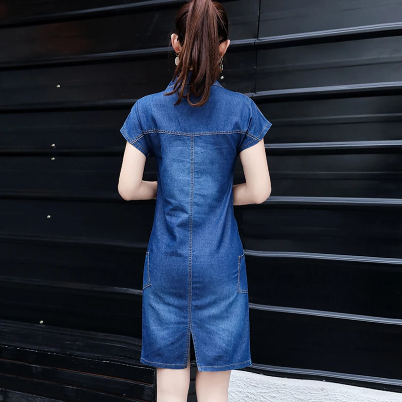 Платье женское джинсовое с отложным воротником и коротким рукавом приталенные